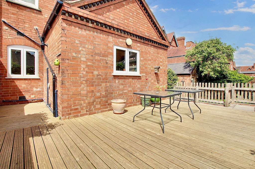 Additional image 35 of 5 bed semi-detached house for saleAlexandra Road, Leicester LE2