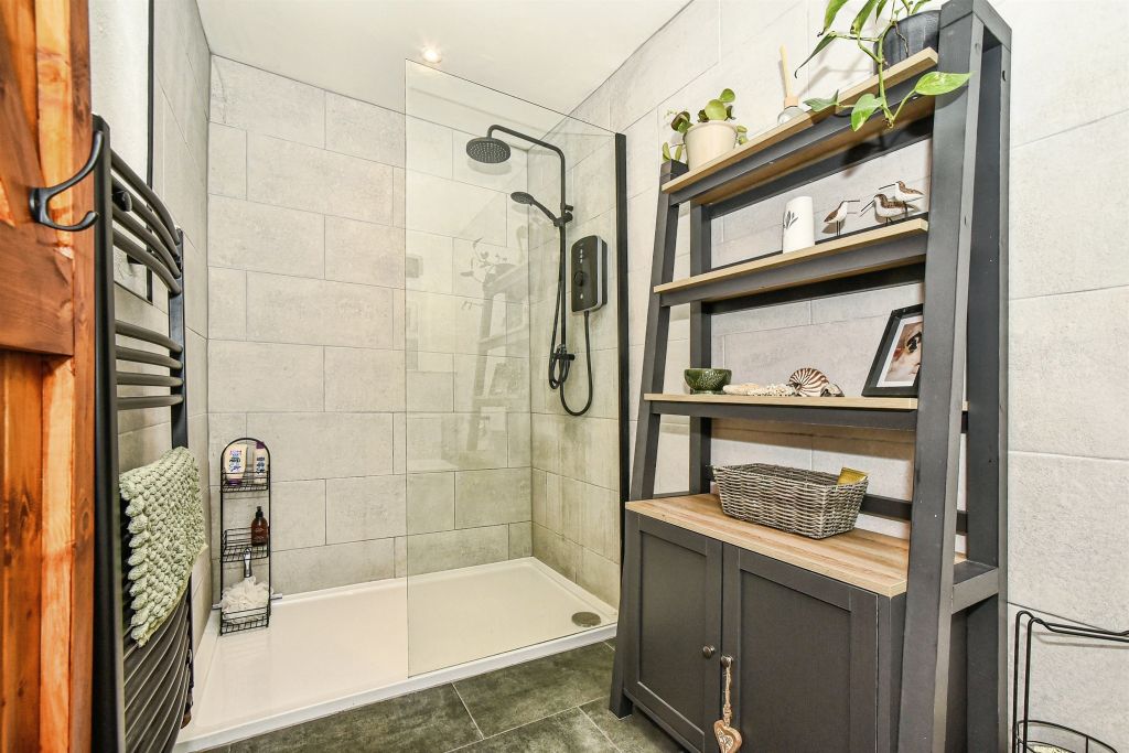 Additional image 14 of 2 bed cottage for saleBulford Road, Durrington, Salisbury SP4