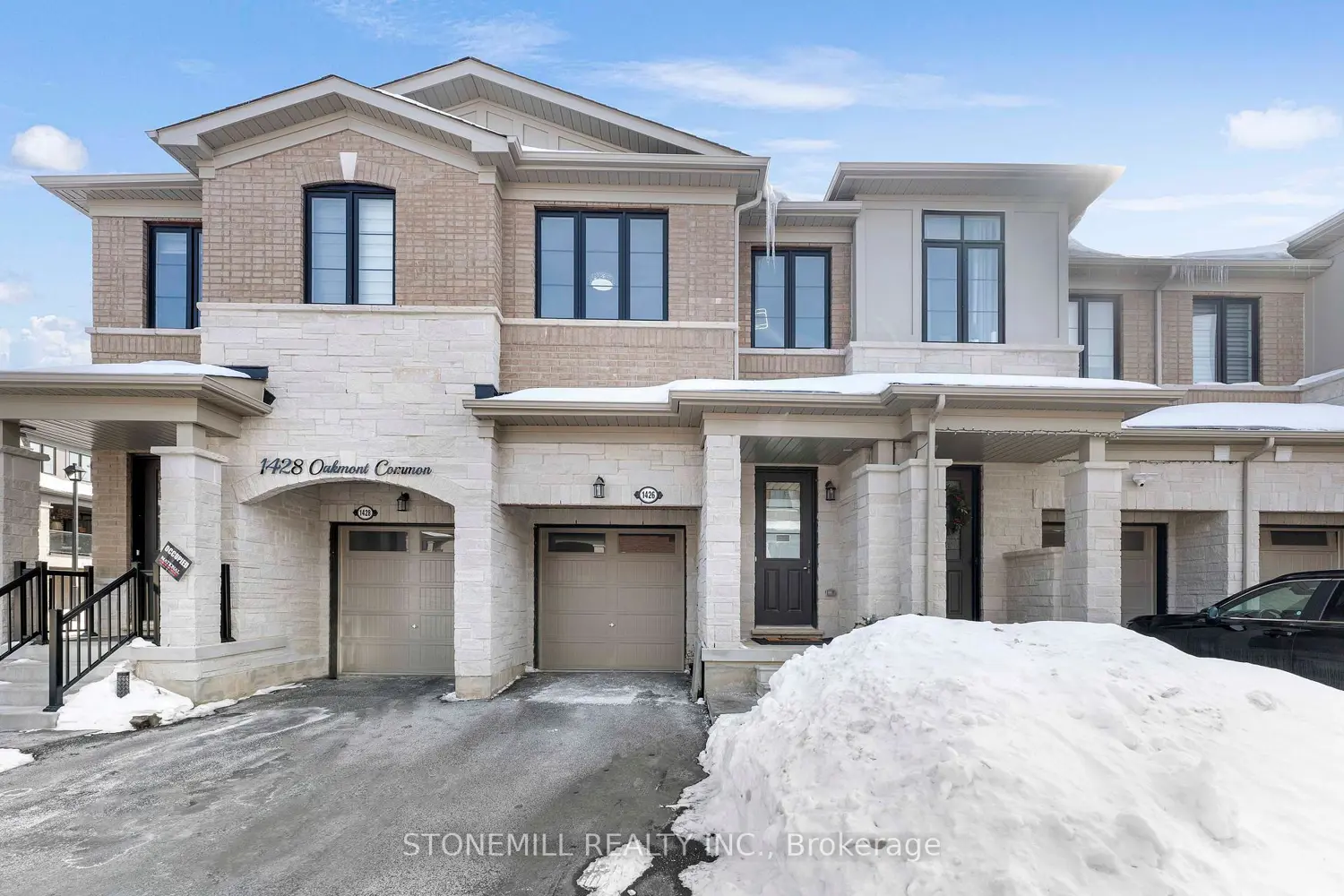 1426 Oakmont Common