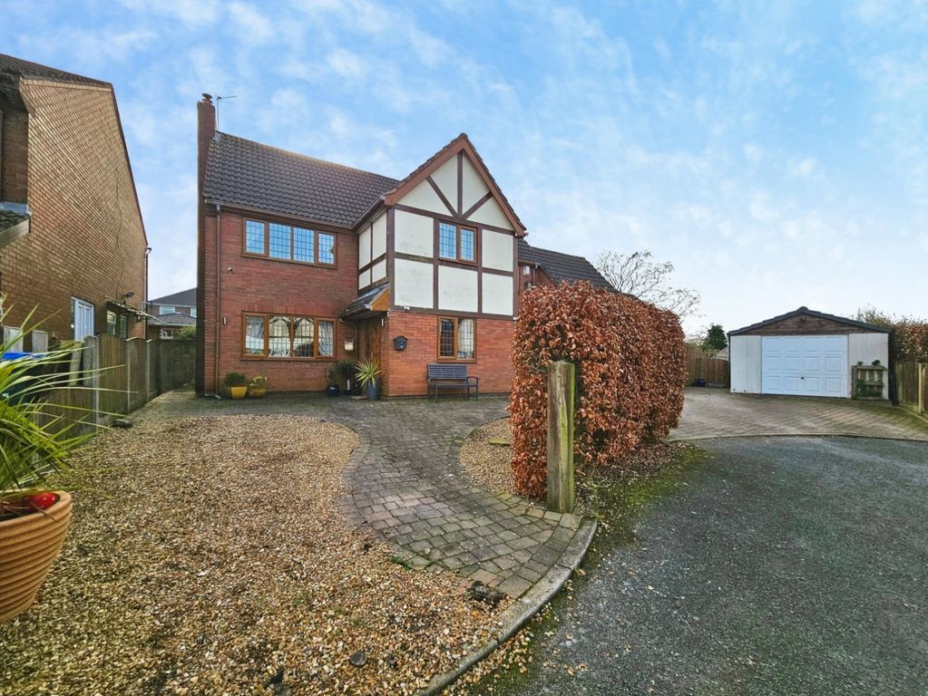 4 bed detached house for saleSquirrel Hayes Avenue, Knypersley, Staffordshire Moorlands ST8