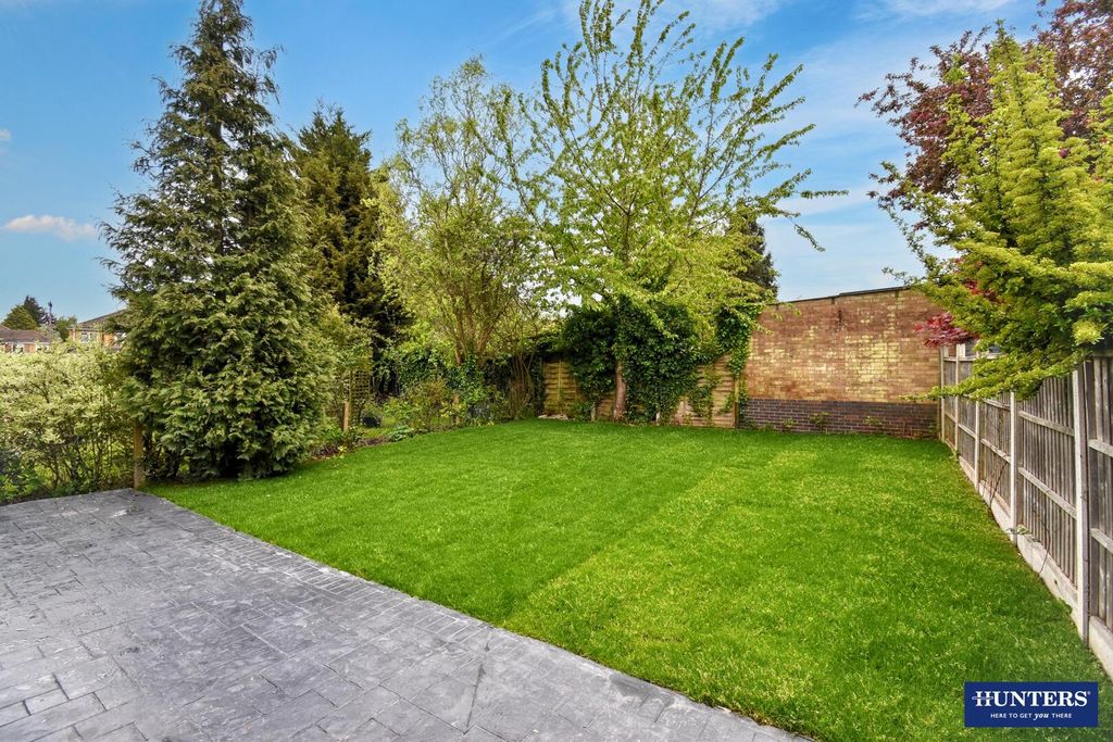 Additional image 18 of 5 bed semi-detached house for saleTythorn Drive, Wigston LE18
