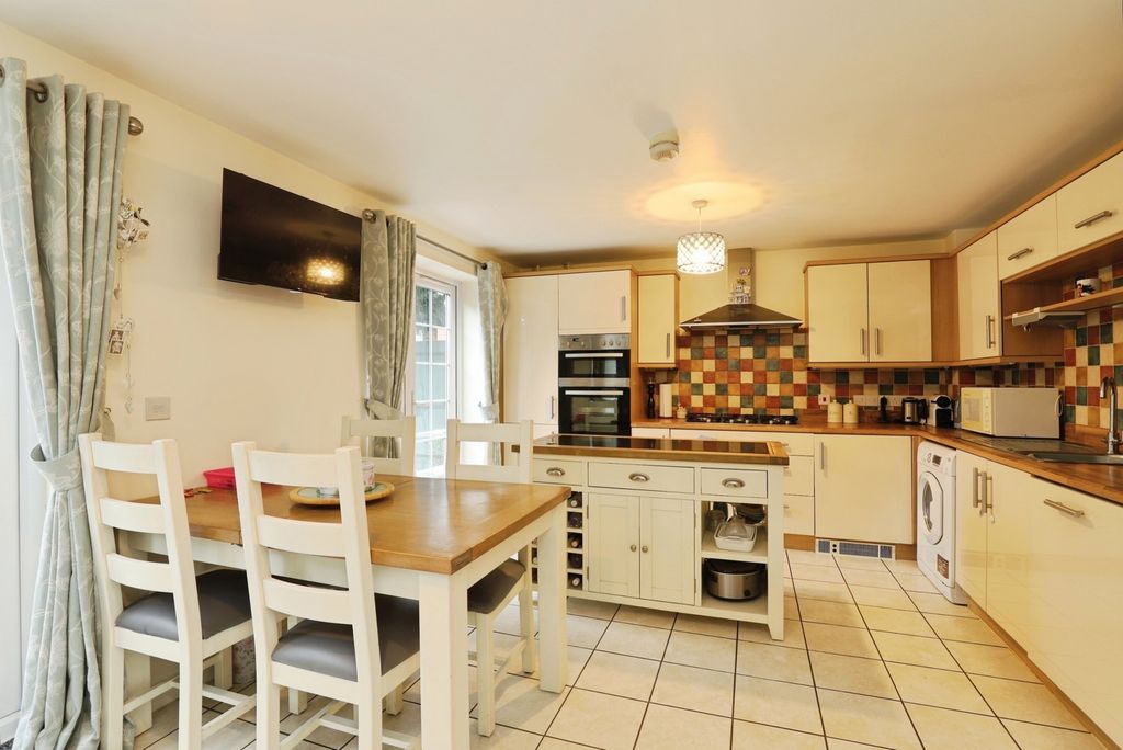 Additional image 5 of 4 bed detached house for saleHallaton Drive, Syston, Leicester, Leicestershire LE7