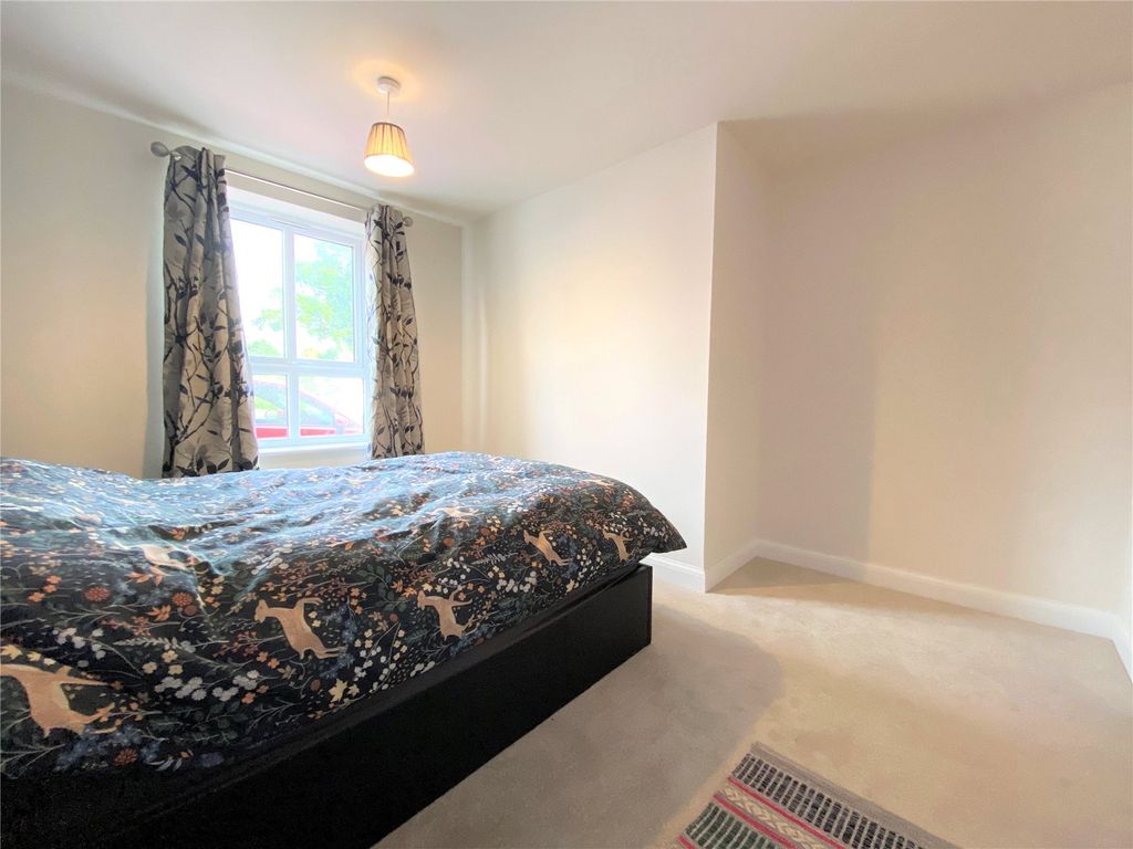 Additional image 4 of 1 bed flat for saleHeron House, Seamington Strand, Old Town SN1