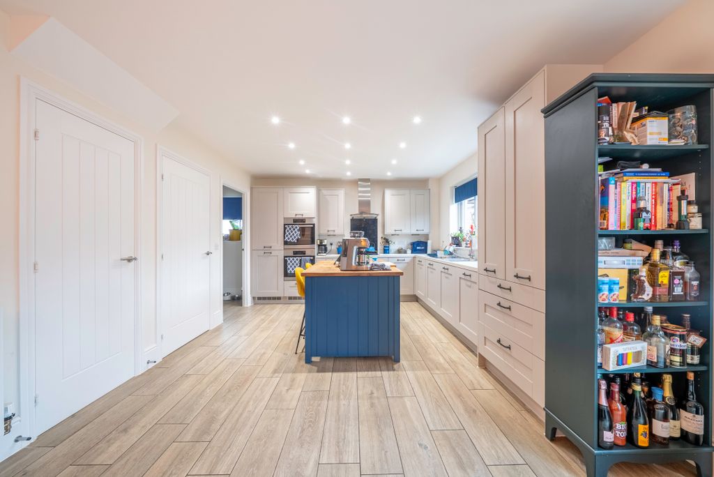 Additional image 7 of 3 bed detached house for saleHadrian Way, Nuneaton, Warwickshire CV11
