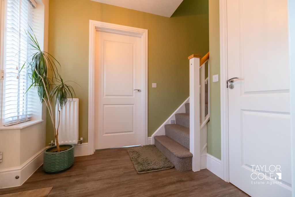 Additional image 2 of 3 bed detached house for saleStretton Close, Amington, Tamworth B77