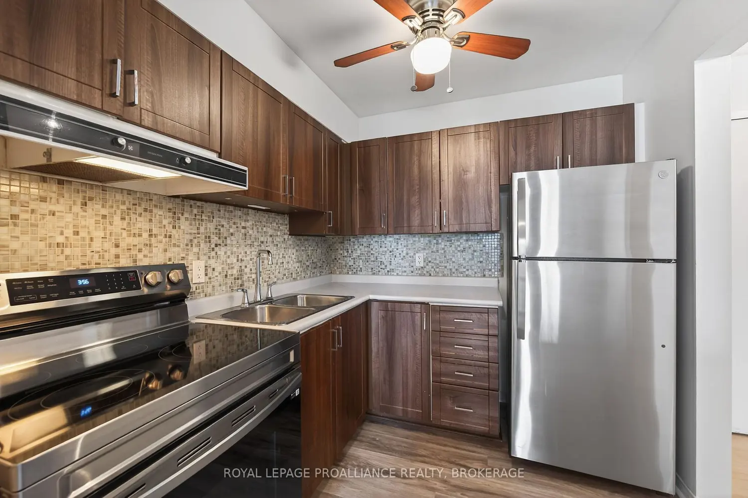 Additional image 4 of 310 Kingsdale Avenue 313
