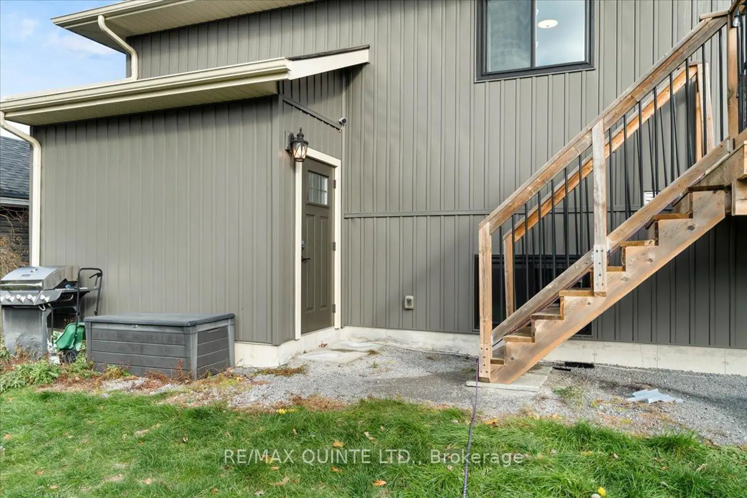 Additional image 14 of 564 Sidney Street