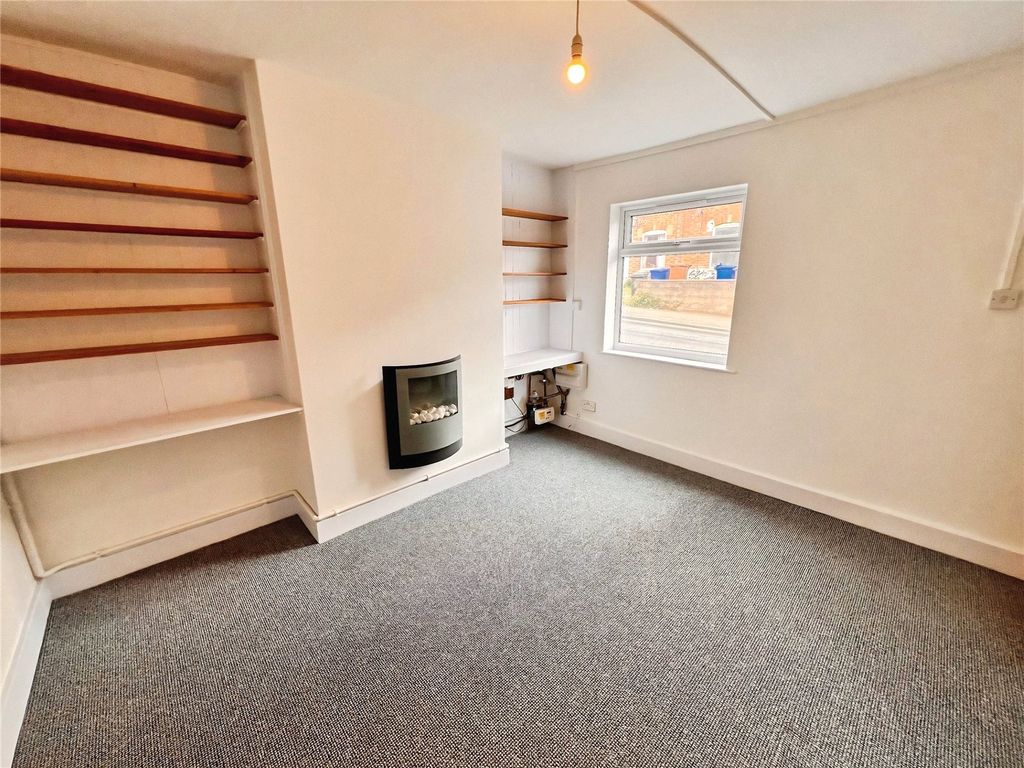 Additional image 3 of 3 bed semi-detached house for saleRosliston Road, Burton-On-Trent, Staffordshire DE15
