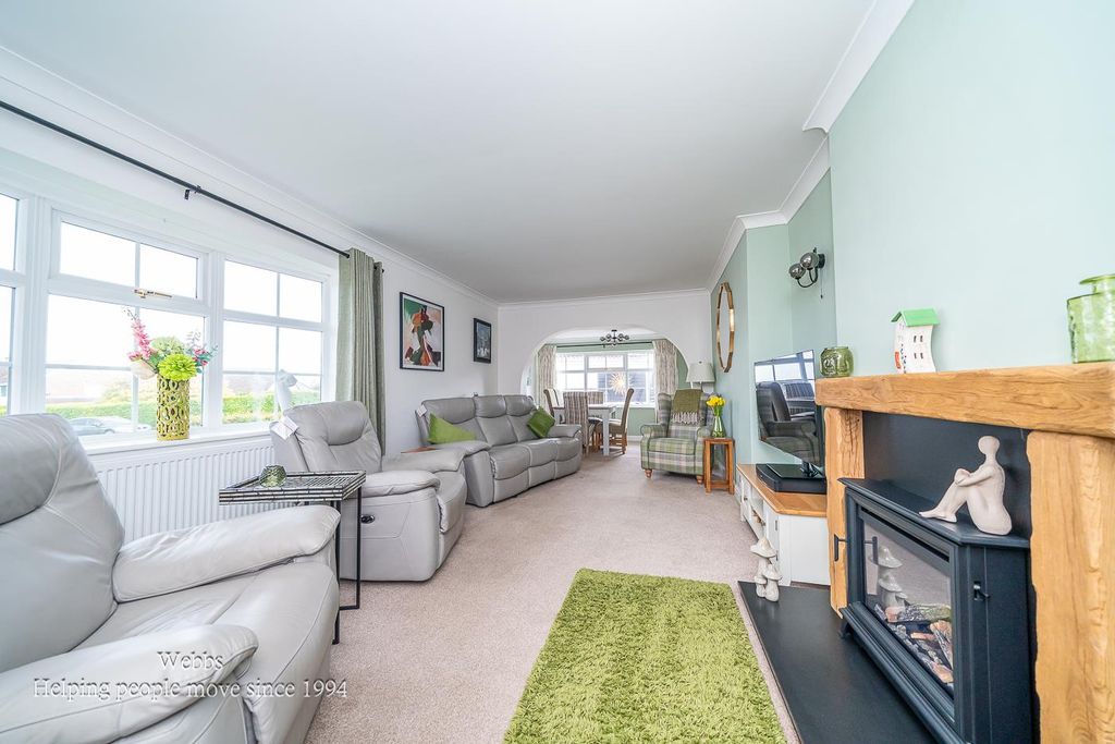 Additional image 2 of 3 bed detached bungalow for saleLichfield Drive, Great Haywood, Stafford ST18