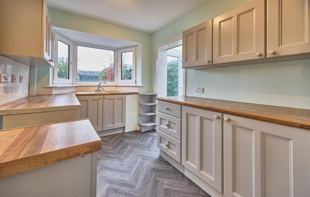 Additional image 4 of 2 bed semi-detached bungalow for saleHinckley Road, Stoke Golding CV13