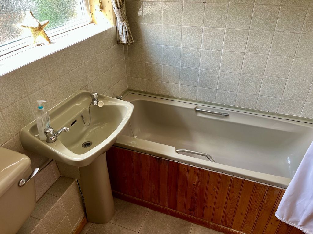 Additional image 11 of 3 bed semi-detached house for saleAsh Drive, Syston, Leicester LE7