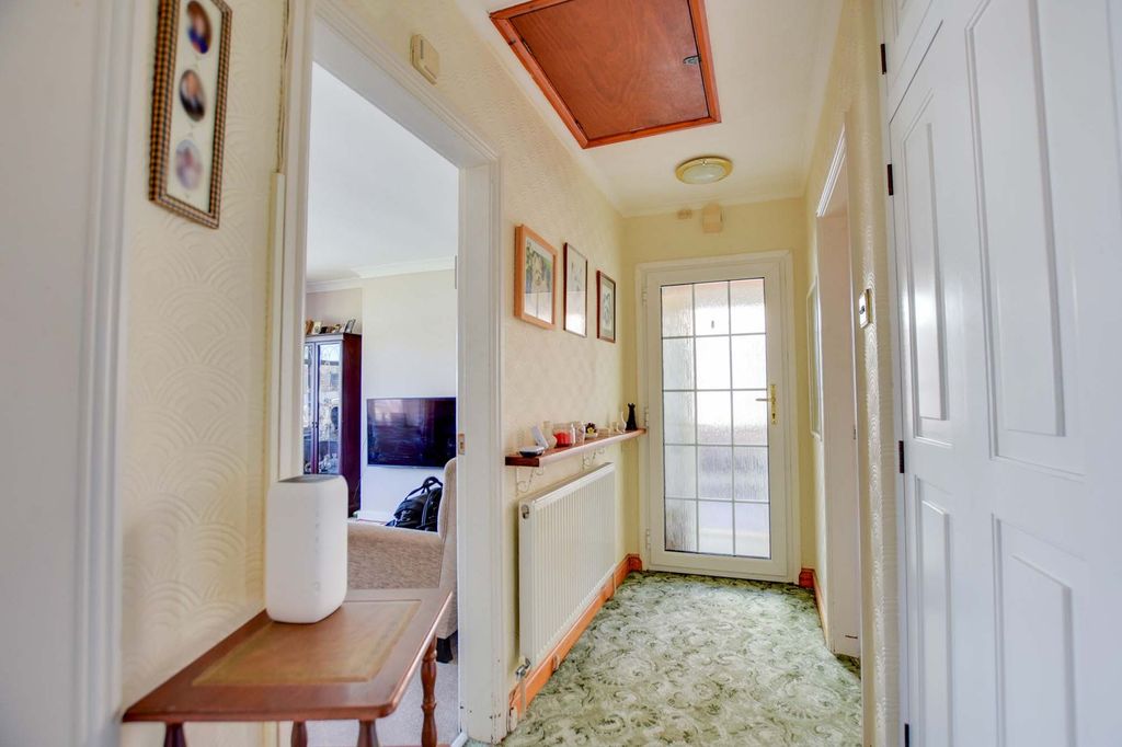 Additional image 5 of 2 bed semi-detached bungalow for saleDorset Avenue, South Wigston, Leicester LE18
