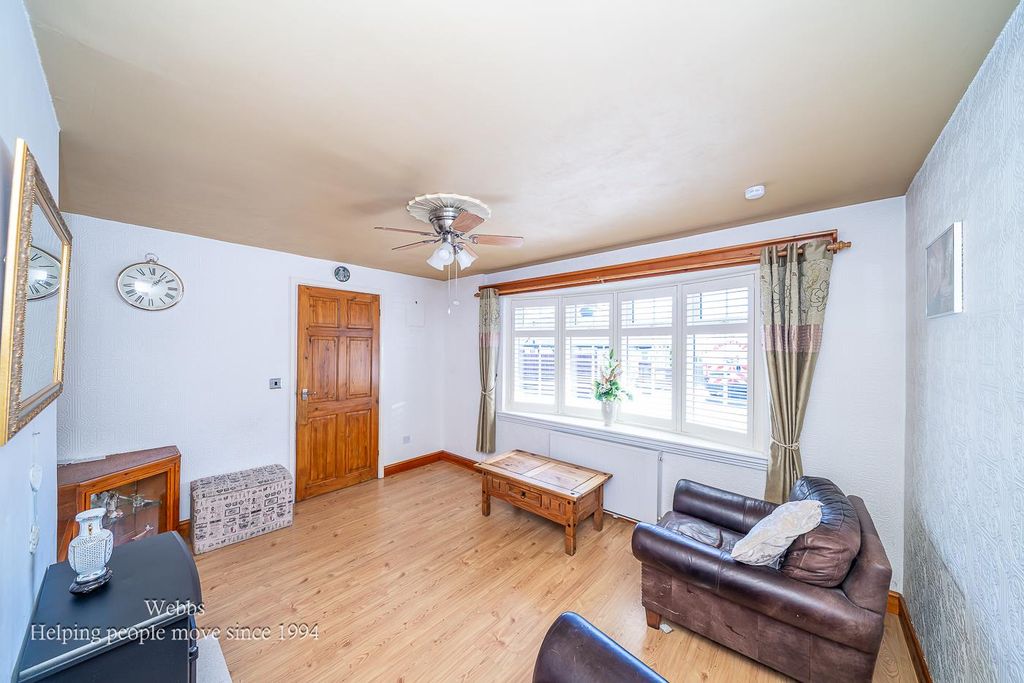 Additional image 4 of 3 bed semi-detached house for saleKingsley Avenue, Hednesford, Cannock WS12