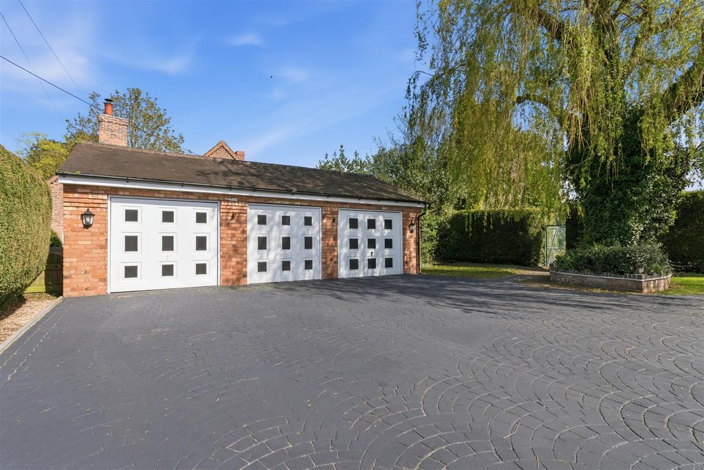 Additional image 36 of 4 bed detached house for saleLynn Lane, Lynn, Lichfield WS14