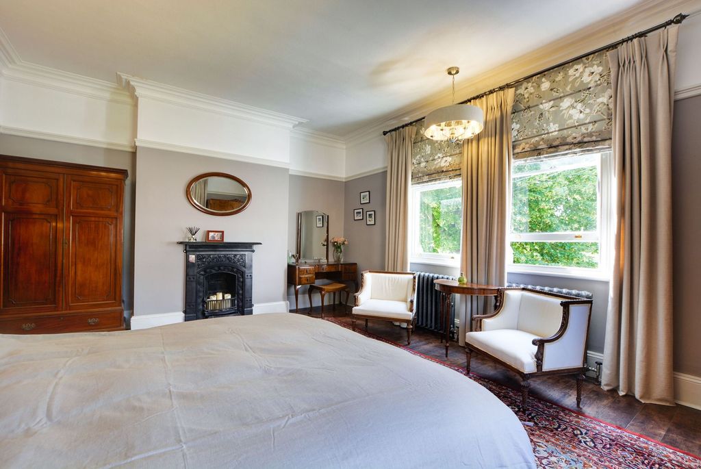 Additional image 24 of 6 bed semi-detached house for saleAlexandra Road, Stoneygate, Leicester LE2