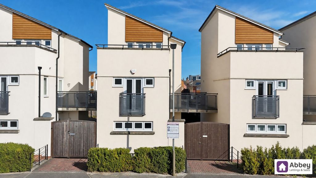 3 bed detached house for saleDarnall Road, Leicester LE2