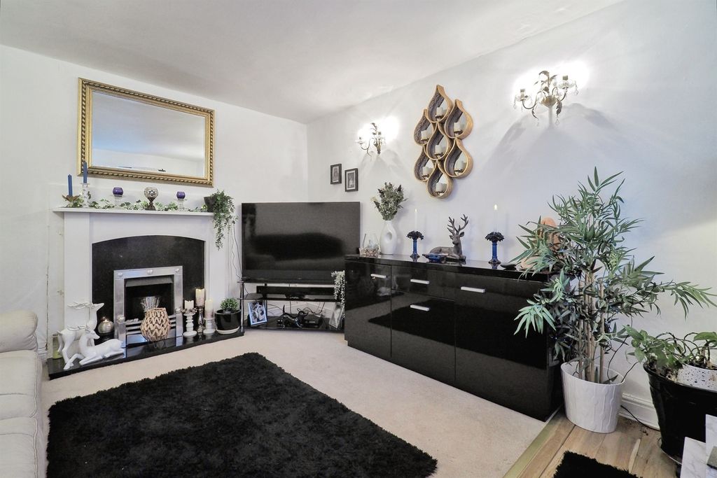 Additional image 5 of 2 bed cottage for saleEarls Court Road, Amesbury, Salisbury SP4
