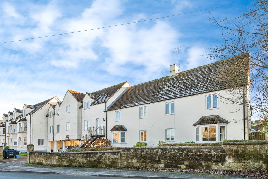 1 bed flat for saleHigh Street, Purton, Swindon, Wiltshire SN5