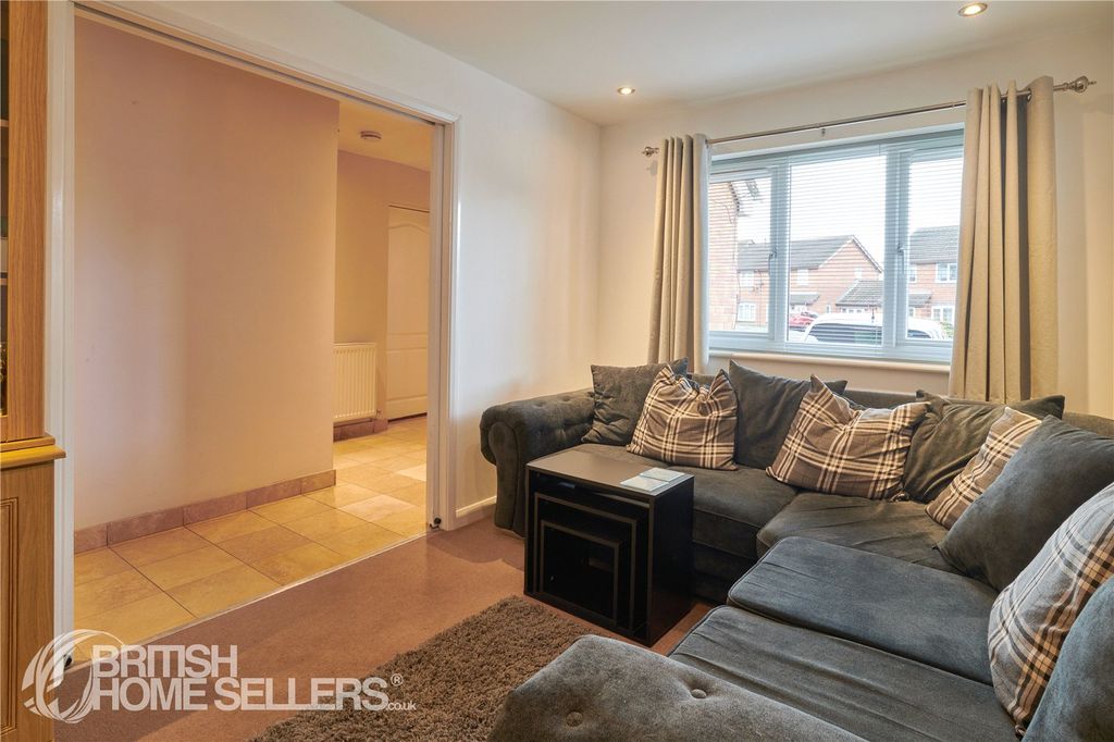 Additional image 4 of 4 bed detached house for saleRumble Dene, Pewsham, Chippenham, Wiltshire SN15