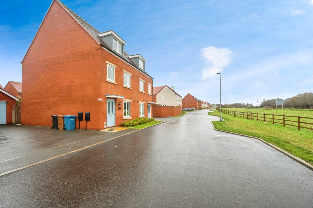 Additional image 2 of 3 bed semi-detached house for saleGallimore Drive, Lichfield WS14
