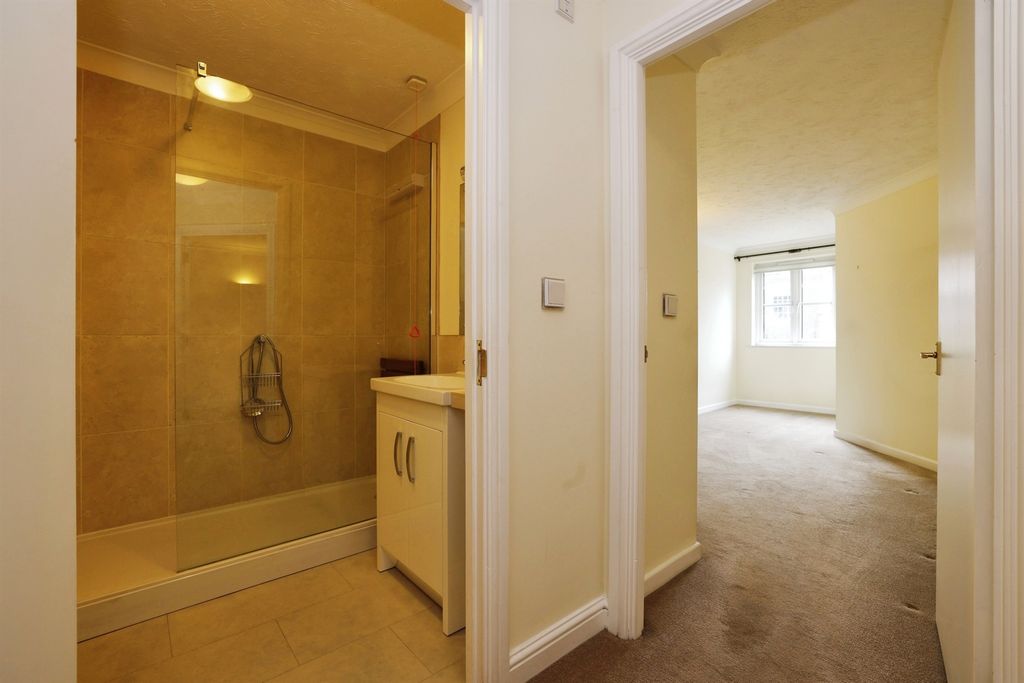 Additional image 8 of 1 bed flat for saleArchers Court, Salisbury SP1