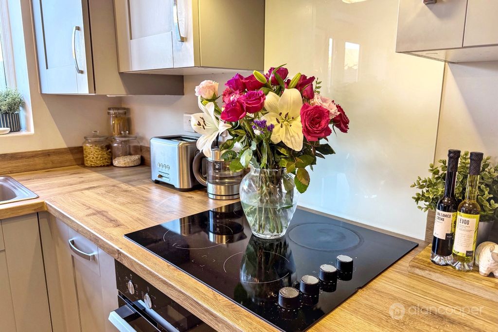 Additional image 10 of 3 bed terraced house for saleCaesar Drive, Eaton Place, Nuneaton CV11