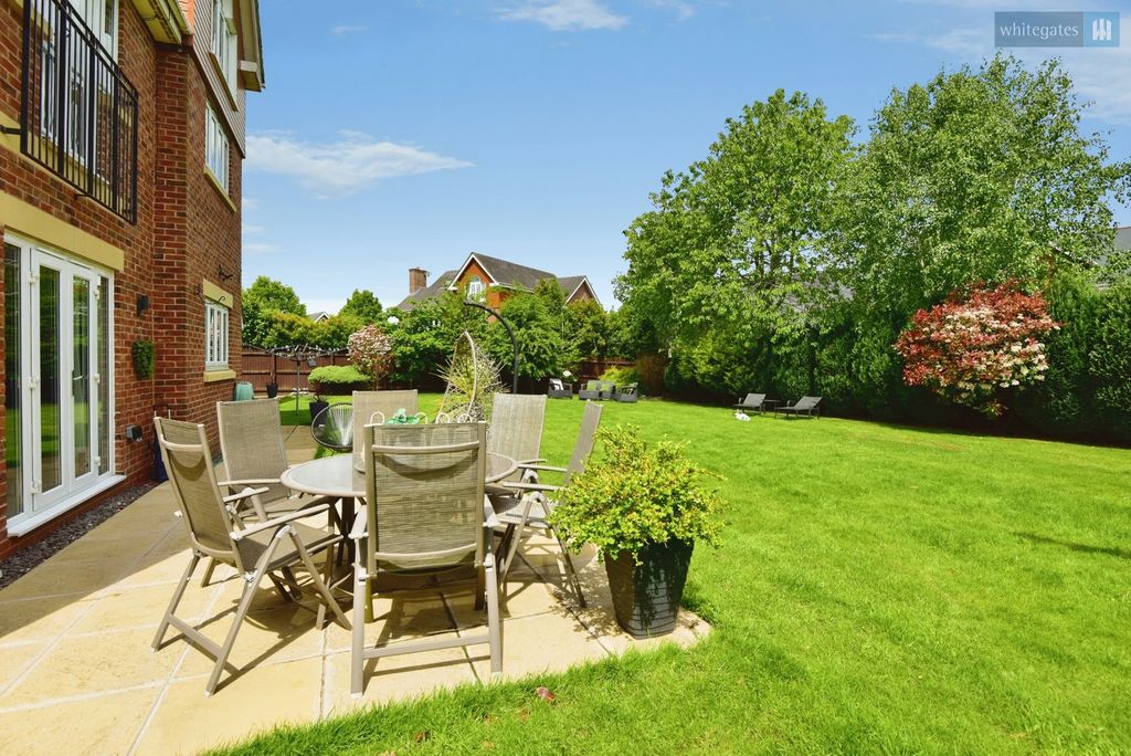 Additional image 24 of 7 bed detached house for saleHampstead Drive, Weston, Crewe, Cheshire CW2