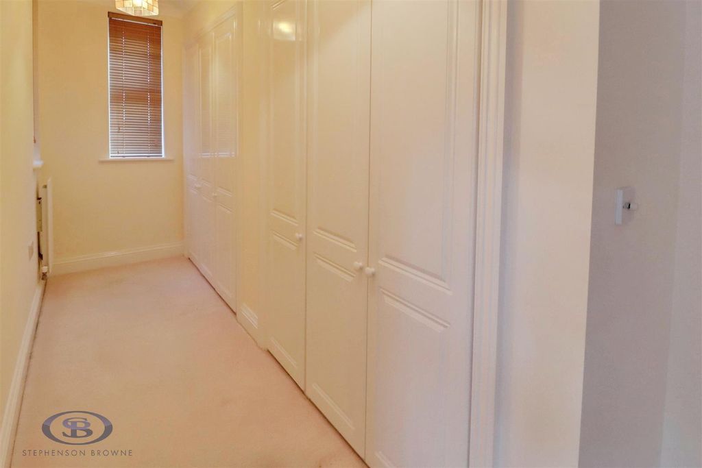 Additional image 14 of 3 bed flat for saleAshbourne Drive, Weston, Crewe CW2
