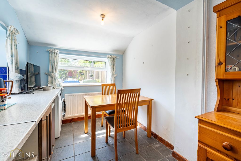Additional image 9 of 2 bed semi-detached house for saleWoodhouse Lane, Tamworth, Staffordshire B77