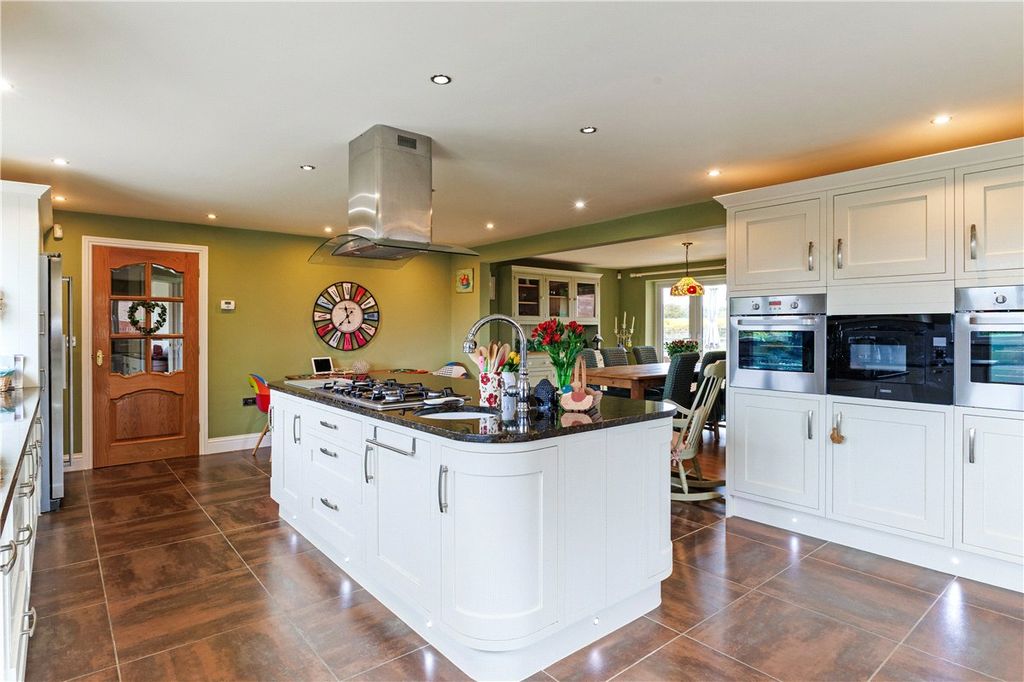 Additional image 9 of 6 bed detached house for saleThe Barton, Clyffe Pypard, Swindon, Wiltshire SN4