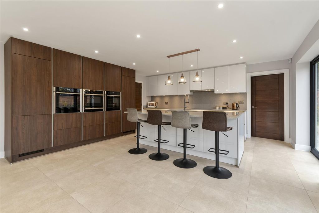 Additional image 5 of 5 bed detached house for saleHazel Lane, Walsall WS6