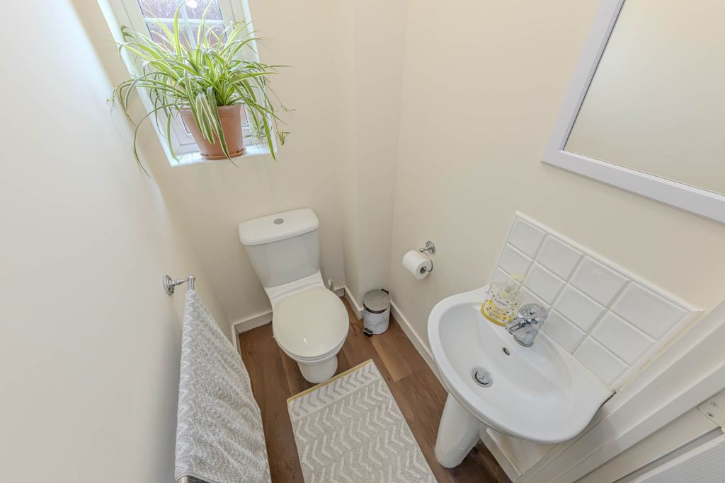 Additional image 5 of 4 bed detached house for saleChervil Close, Newcastle Under Lyme ST5