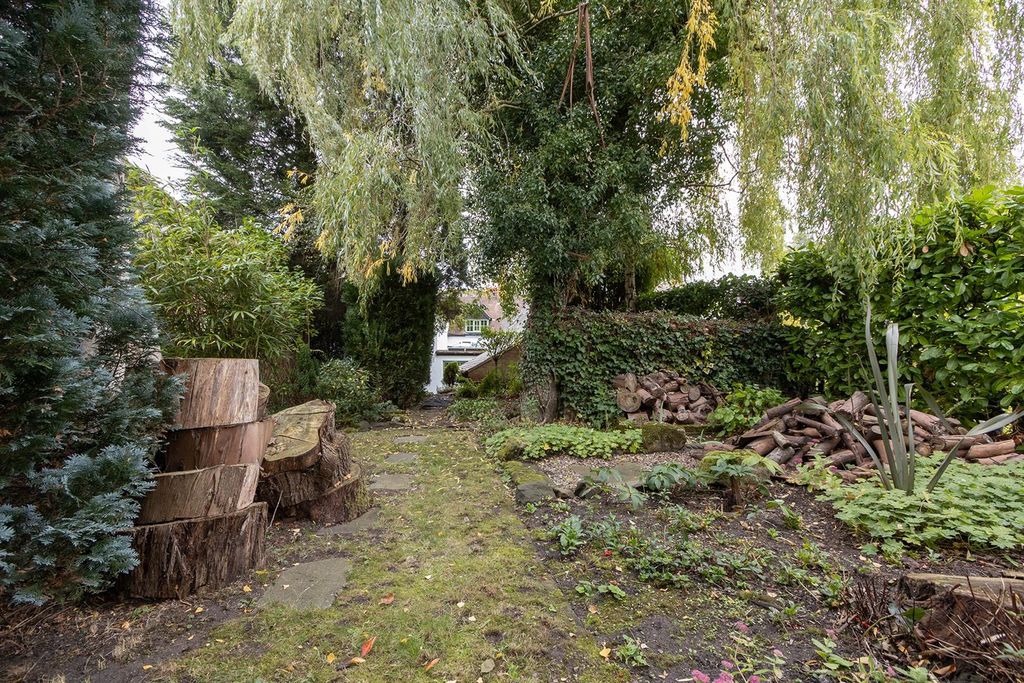 Additional image 32 of 4 bed property for saleVictoria Cottage, Park Street, Market Bosworth CV13