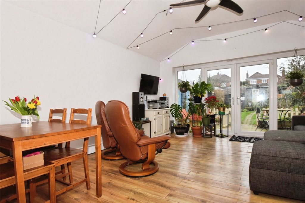 Additional image 16 of 3 bed semi-detached house for saleOadby Road, Wigston, Leicestershire LE18