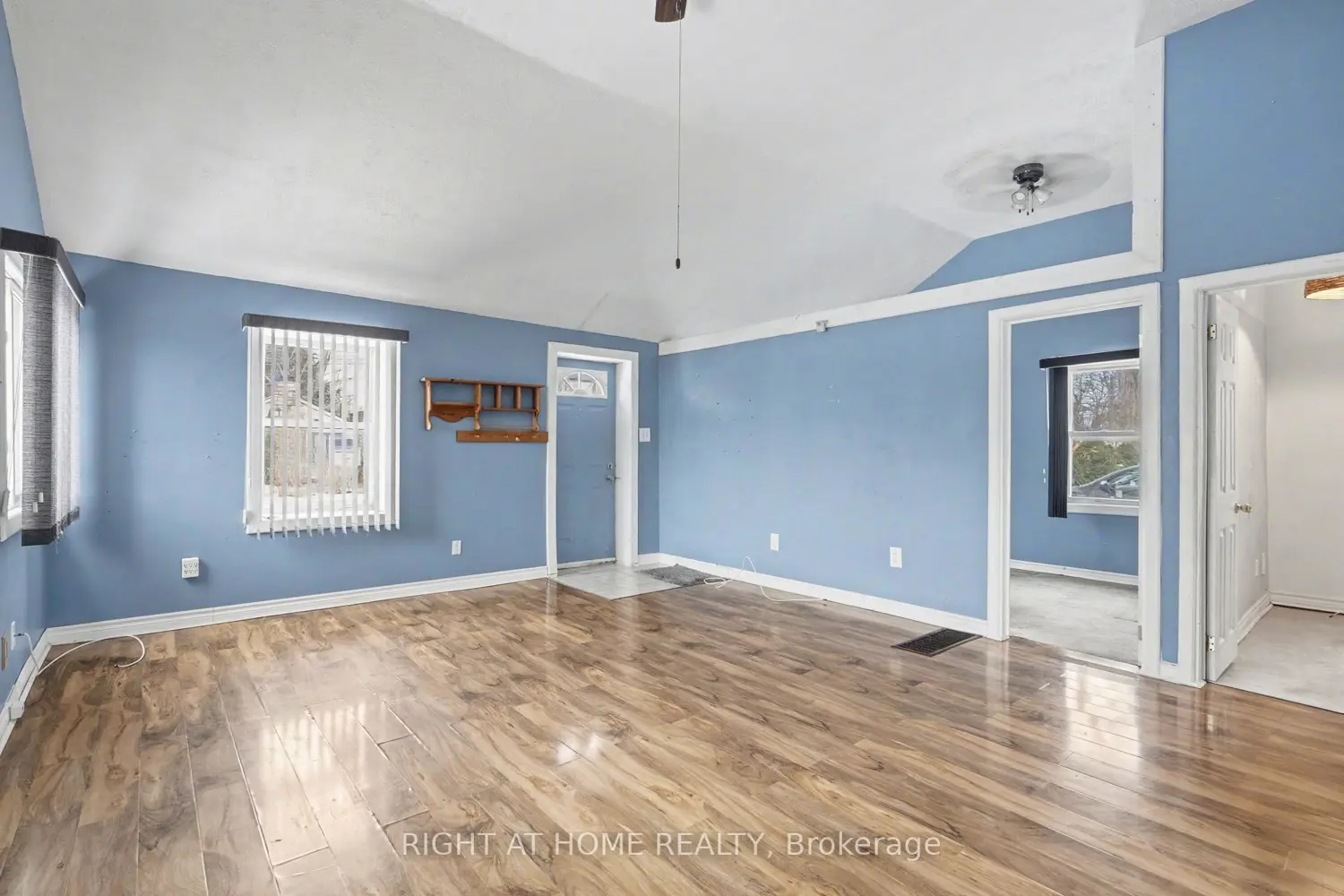 Additional image 4 of 3852 Brunswick Avenue