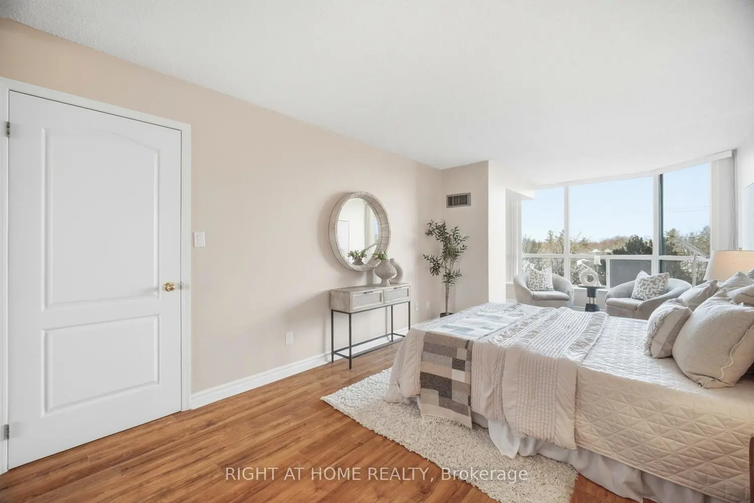 Additional image 7 of 1276 Maple Crossing Boulevard 514