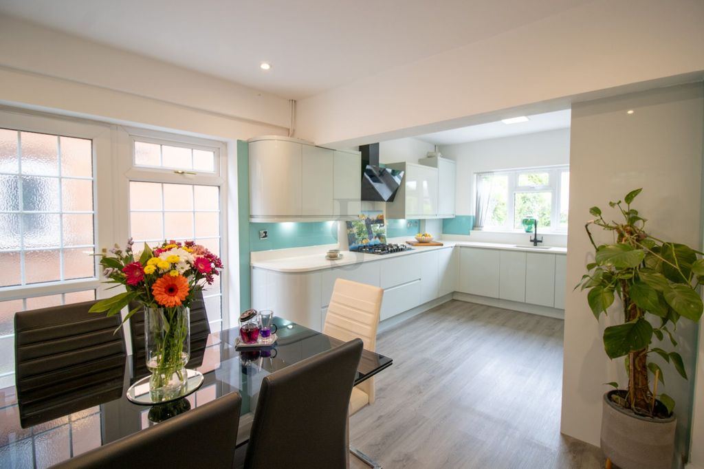 4 bed detached house for saleUppingham Road, Humberstone LE5