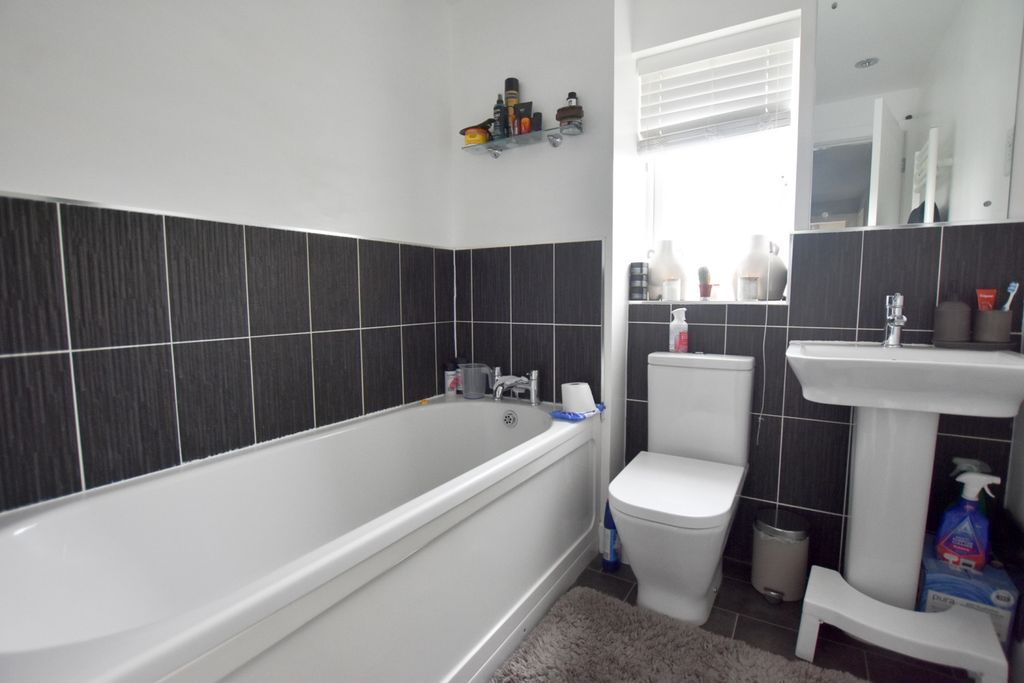 Additional image 14 of 3 bed semi-detached house for saleOld Farm Lane, Newbold Verdon, Leicester, Leicestershire LE9