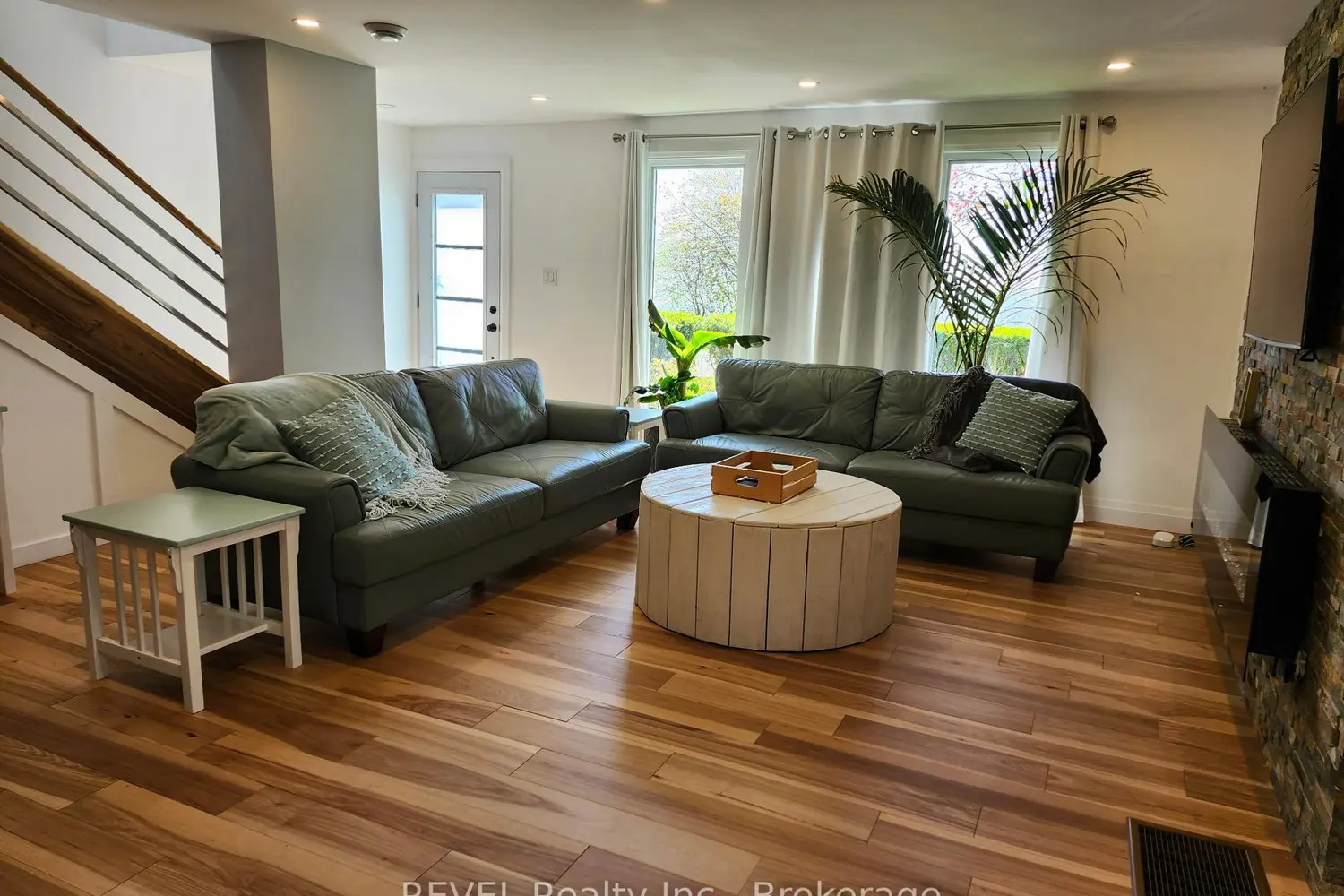 2507 North Shore Drive photo 4