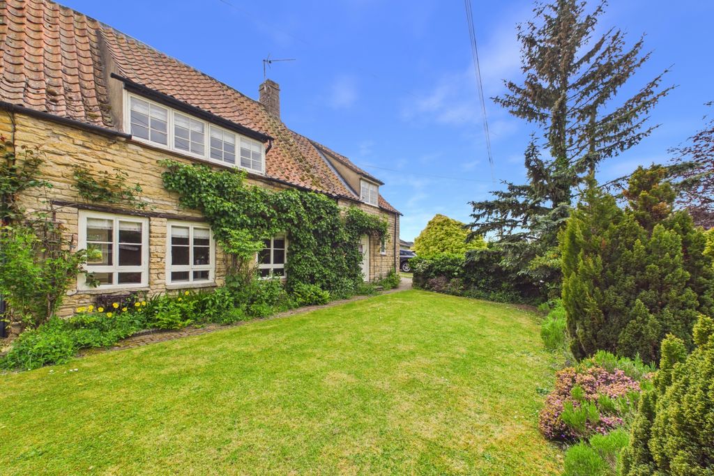 3 bed cottage for saleShepherds Walk, Belmesthorpe, Stamford, Lincolnshire PE9