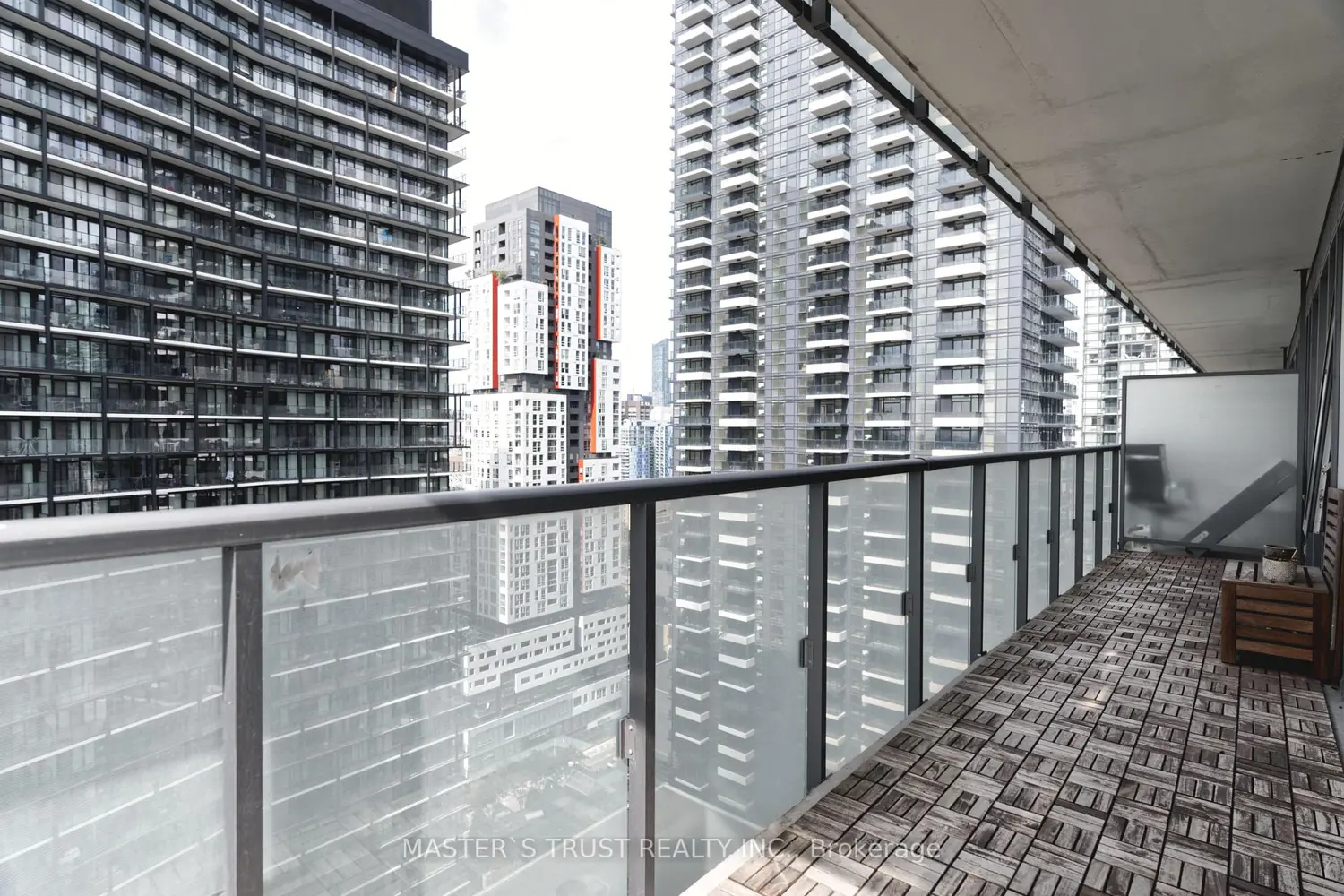 Additional image 7 of 101 Peter Street 2511