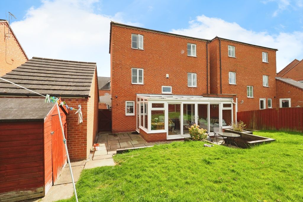 Additional image 15 of 4 bed detached house for saleDarwin Crescent, Loughborough LE11