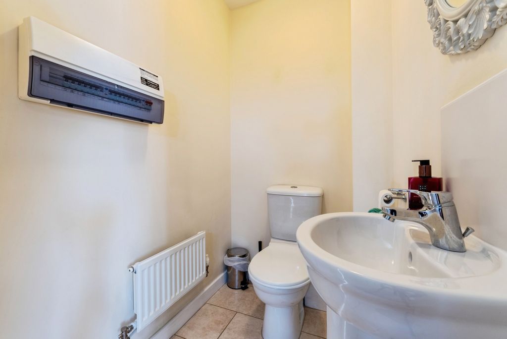 Additional image 10 of 4 bed detached house for salePasture Drive, Birstall, Leicester, Leicestershire LE4