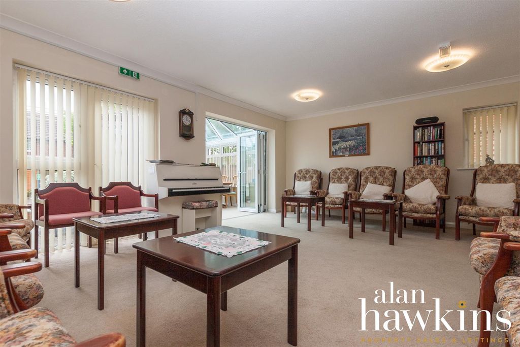 Additional image 12 of 2 bed flat for saleThe Mulberrys, Royal Wootton Bassett, Swindon SN4