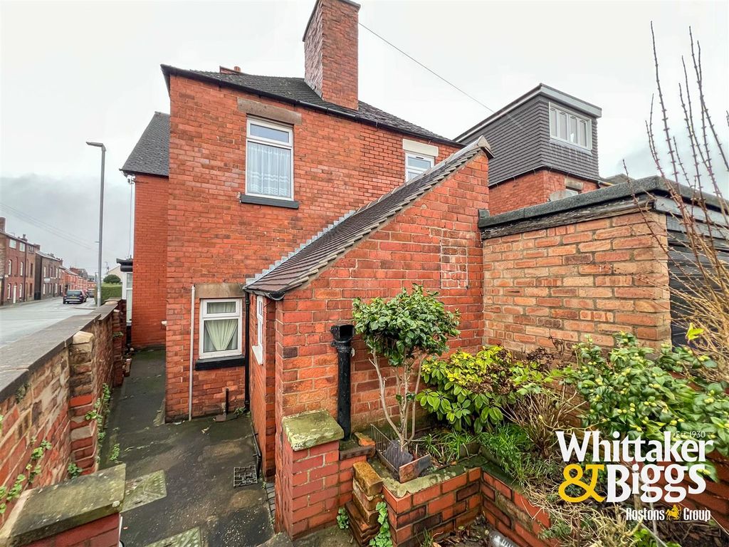 Additional image 11 of 5 bed end terrace house for saleOsborne Street, Leek ST13