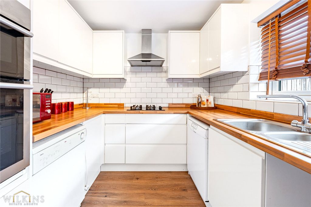 Additional image 5 of 3 bed semi-detached house for saleHighcliffe Road, Tamworth, Staffordshire B77