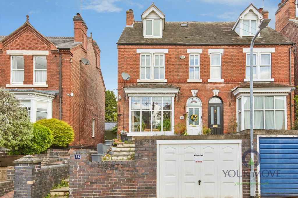 4 bed semi-detached house for saleScalpcliffe Road, Burton-On-Trent, Staffordshire DE15