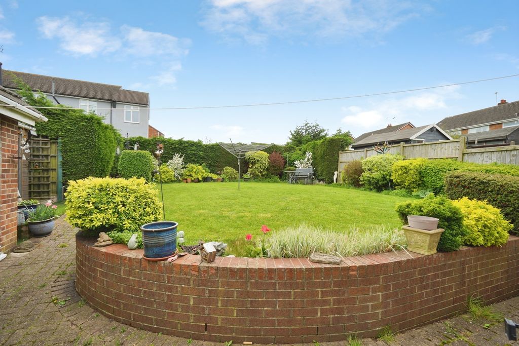 Additional image 17 of 3 bed bungalow for saleSt. Andrews Drive, Burton-On-Trent, Staffordshire DE13