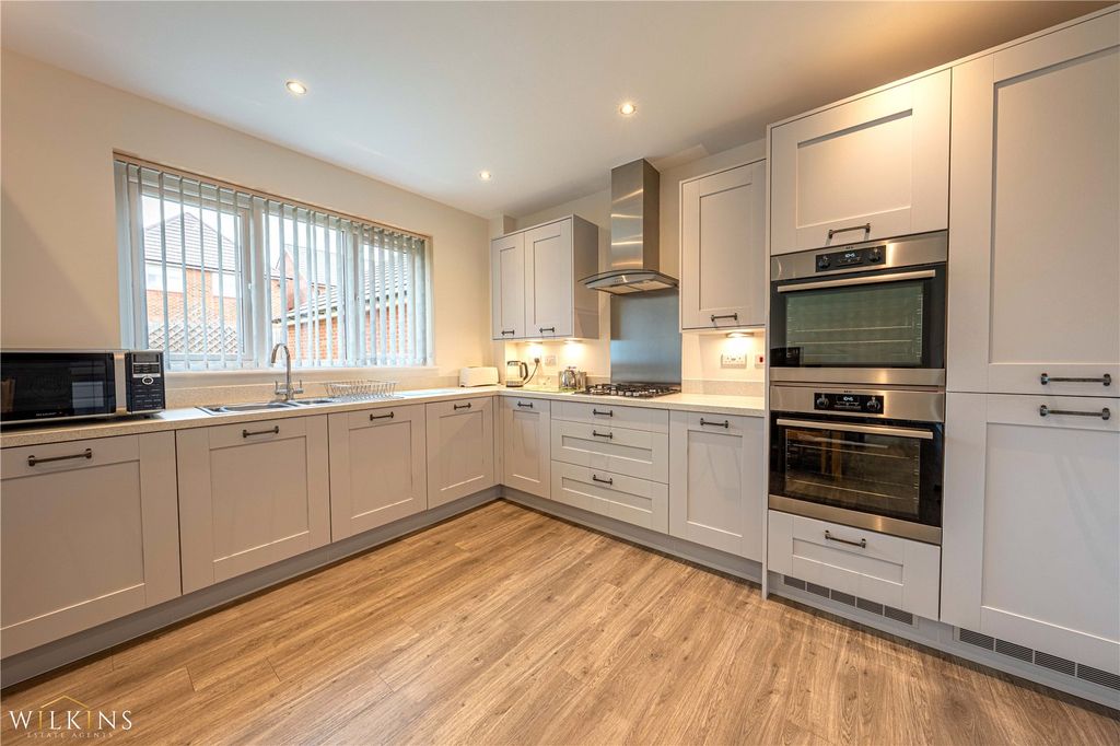 Additional image 4 of 3 bed detached house for saleHadrian Way, Nuneaton, Warwickshire CV11