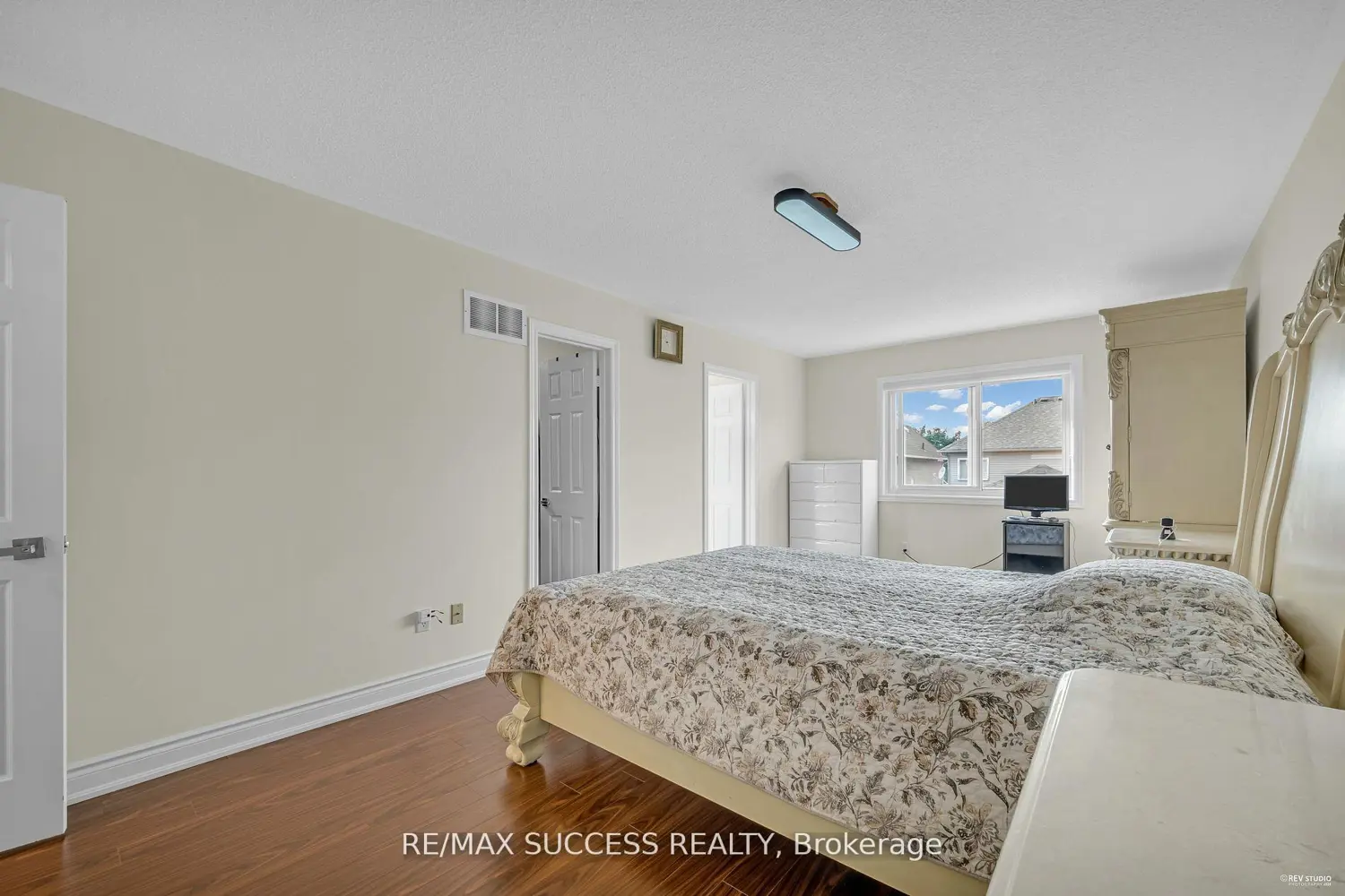 Additional image 13 of 63 Blue Spruce Street